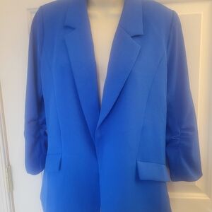 Gorgeous Lightweight Royal Blue Lined Blazer (Says L but fits like a Small)